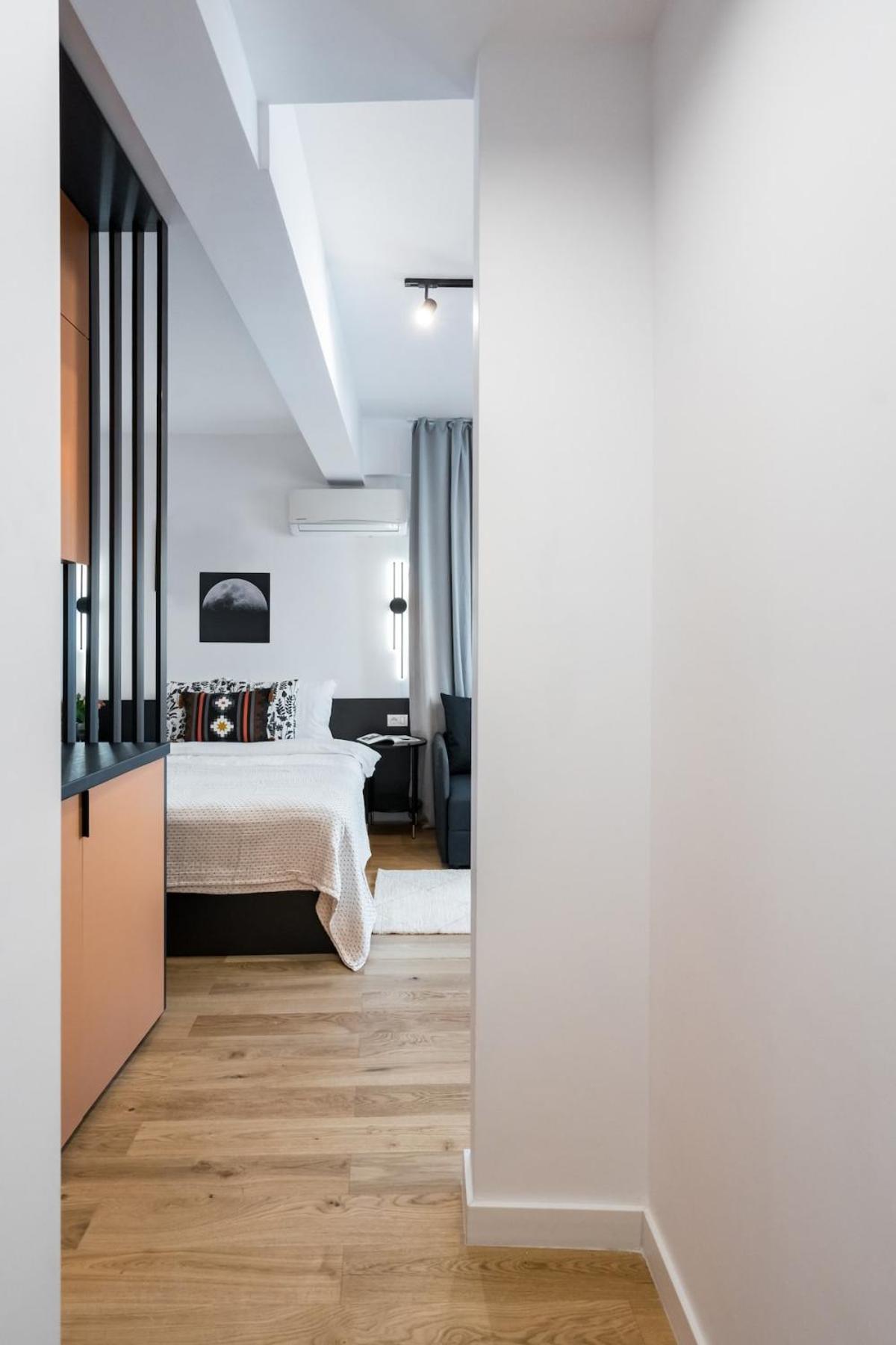 Sunny - Charming Balcony - Romana Square Bucureşti