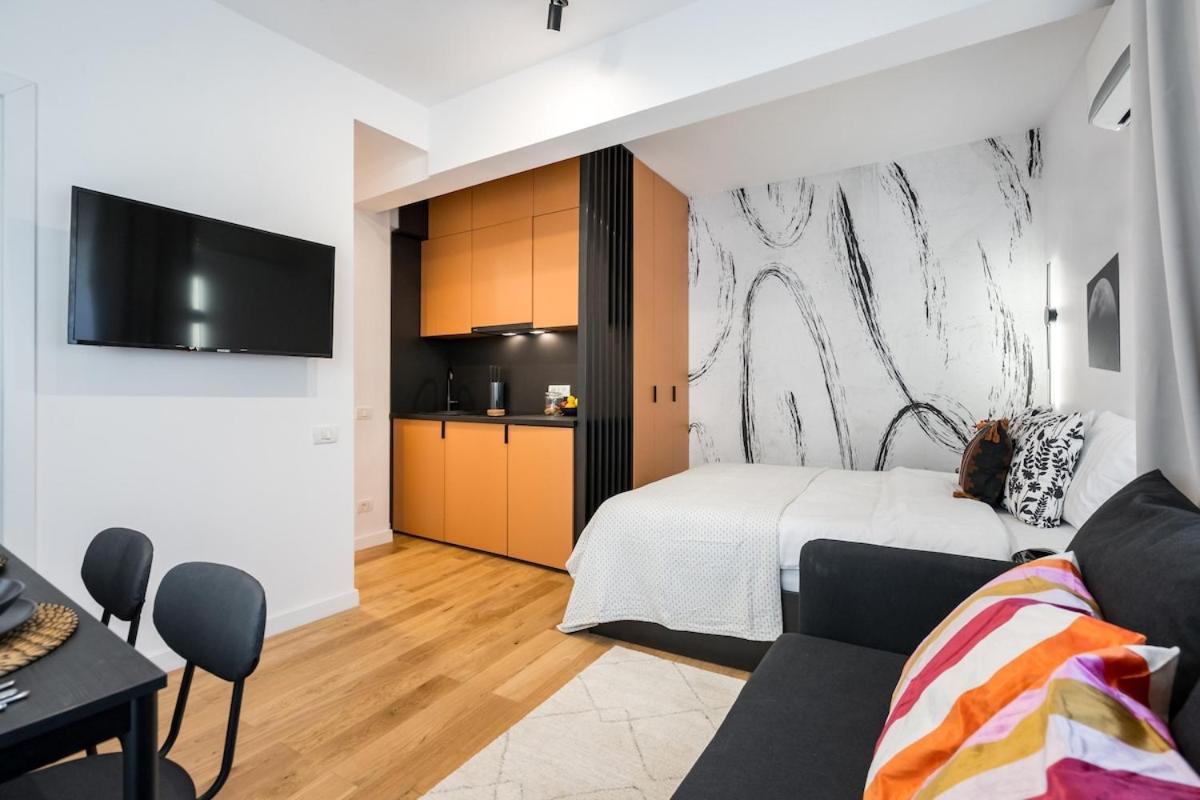 Sunny - Charming Balcony - Romana Square * Bucureşti