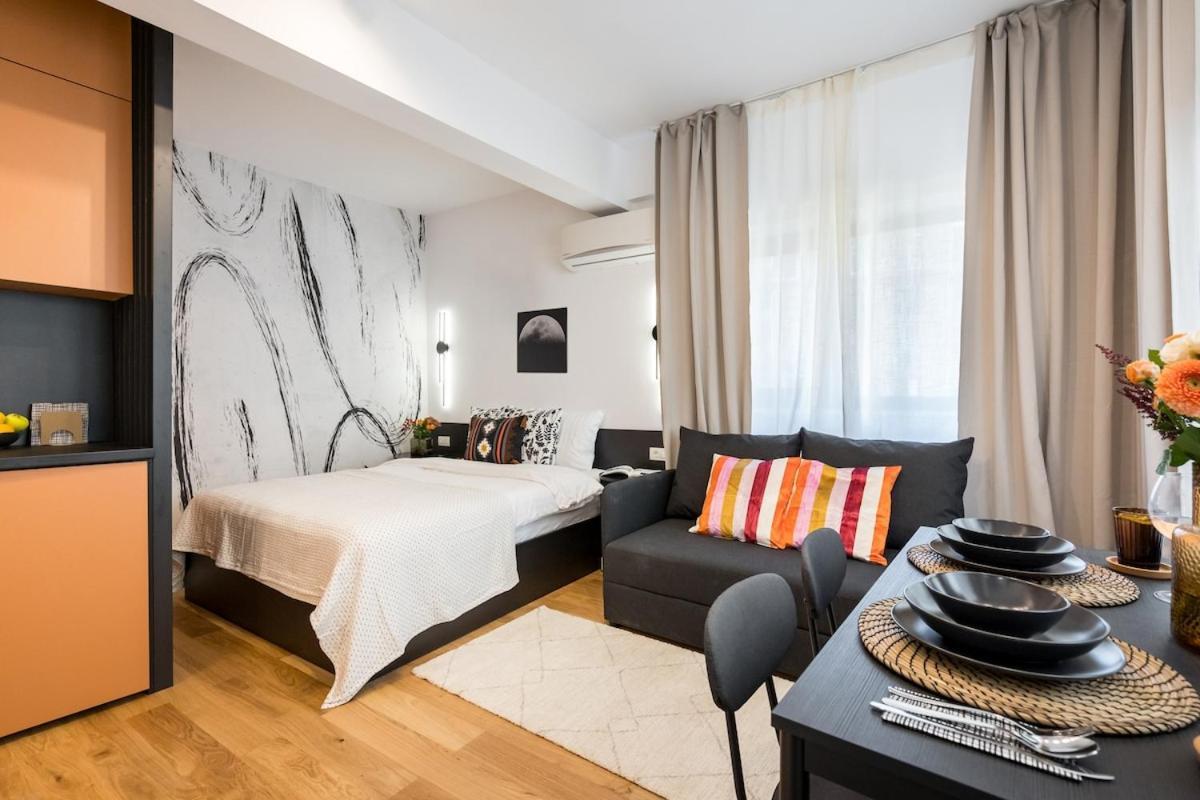 Apartament Sunny - Charming Balcony - Romana Square Bucureşti