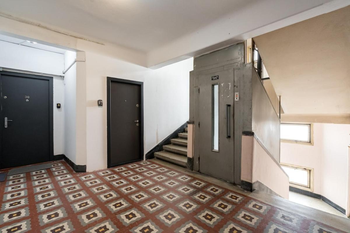 Sunny - Charming Balcony - Romana Square Apartament