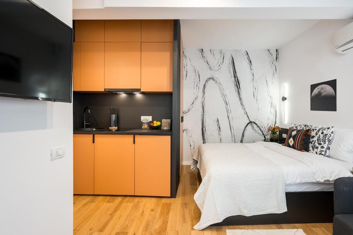Apartament Sunny - Charming Balcony - Romana Square
