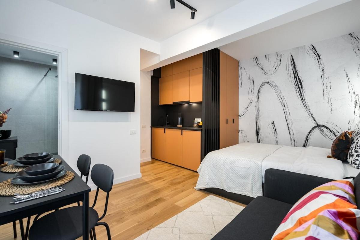 Sunny - Charming Balcony - Romana Square * Bucureşti